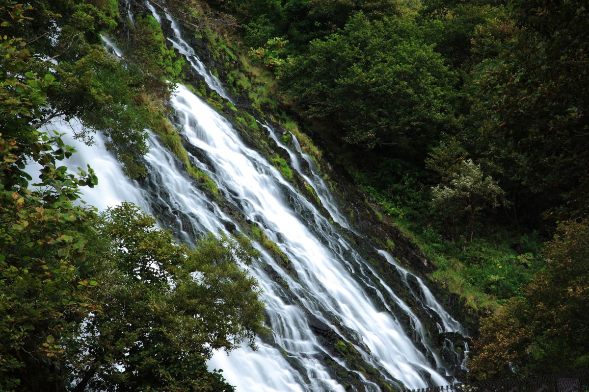 オシンコシンの滝（北海道）