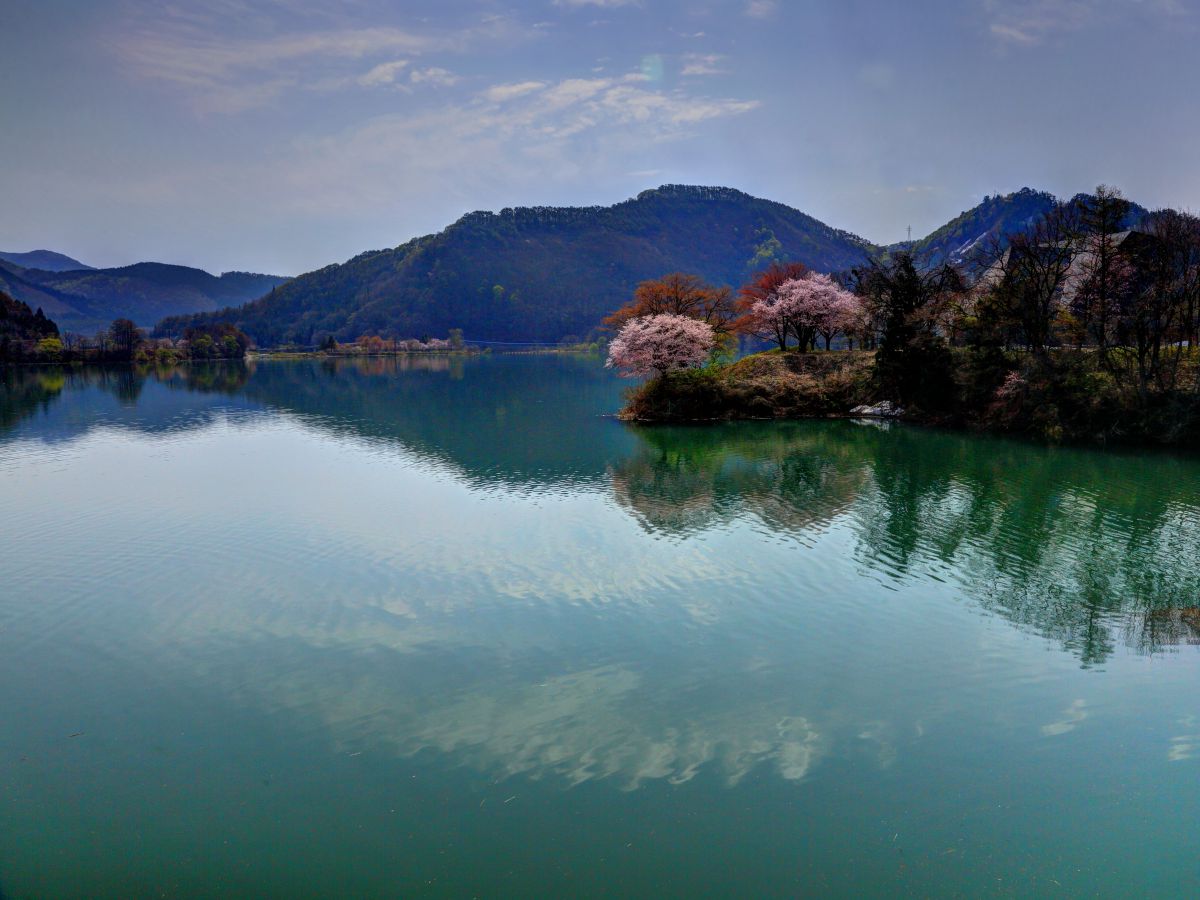 錦秋湖